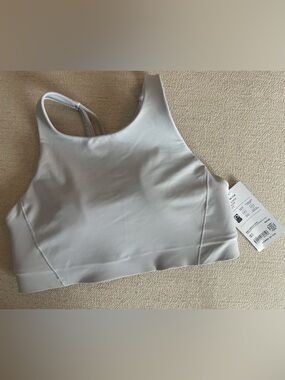 NWT!!! Athleta Flex Spacer Bra size M